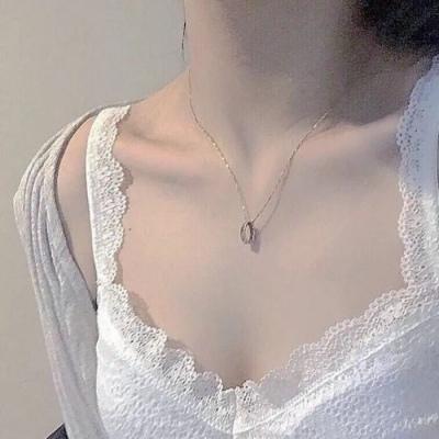 最新锁骨头像女生头像